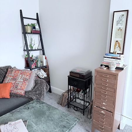 Bright And Modern Flat Near Portobello Road And The Canal Лондон Экстерьер фото
